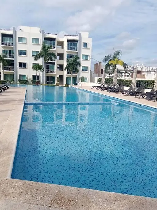 Cancun Lucky & Friendly Condo Apartment