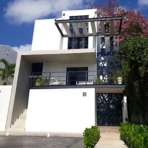 Tr3s By Walter De La Renta Cancun